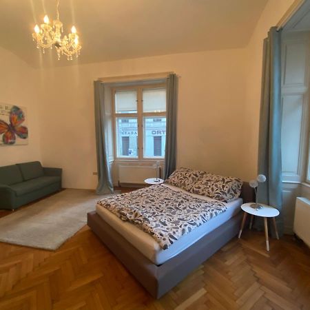 Charming Loft In Margareten District Of וינה מראה חיצוני תמונה